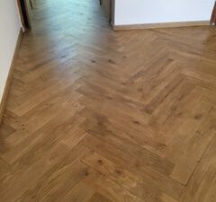 Parquet chevron en chêne massif